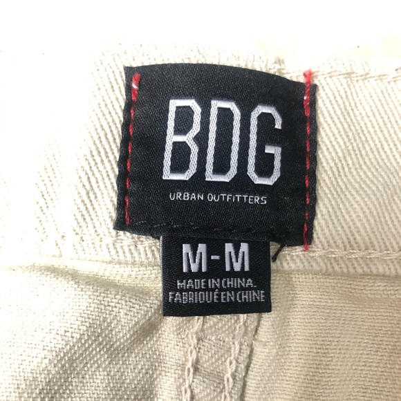 UO BDG Roxi Destructed Denim Mini skirt NWT Medium - Picture 6 of 12